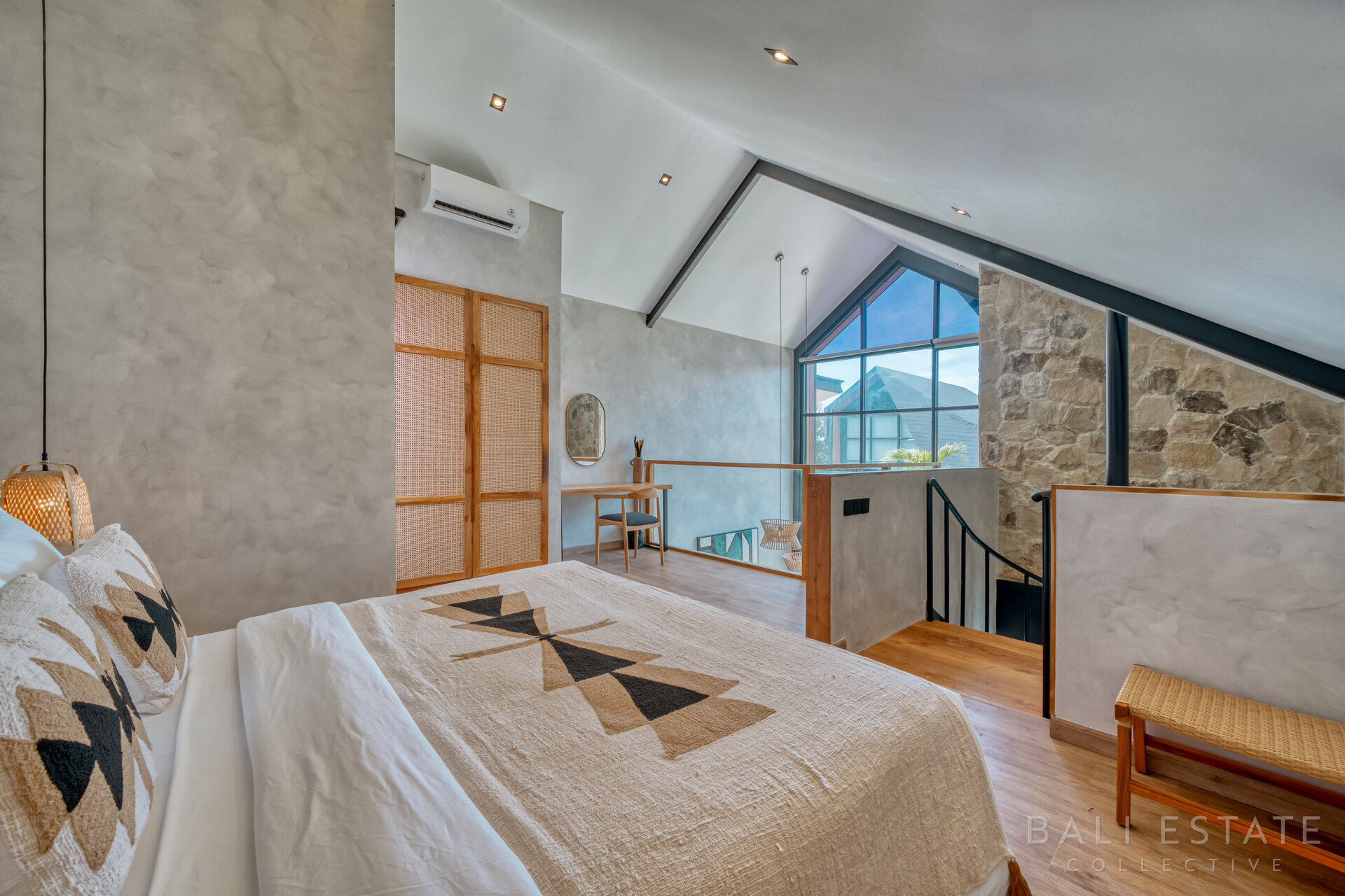 Photo of FULLY OPERATIONAL LOFT VILLA COMPLEX – ULUWATU