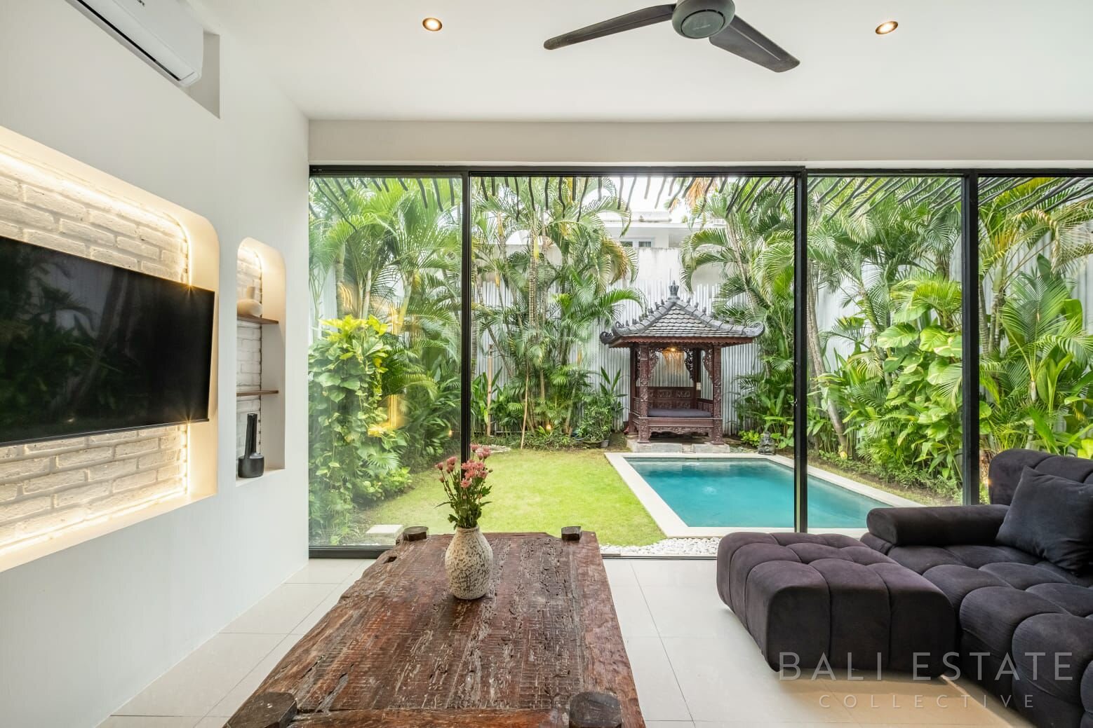 Photo of 3BR VILLA TATA - PETITENGET